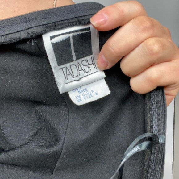 Vintage Tadashi Shoji black tiered cocktail dress - size US 4 - Picture 4 of 5